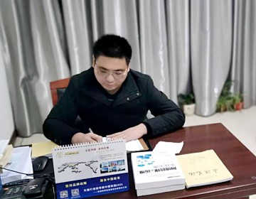黄昊：躬耕教坛以匠心 照亮职教追光路