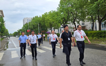 海安市人大视察海安中专“八五普法”工作 助力青少年法治教育再提升​